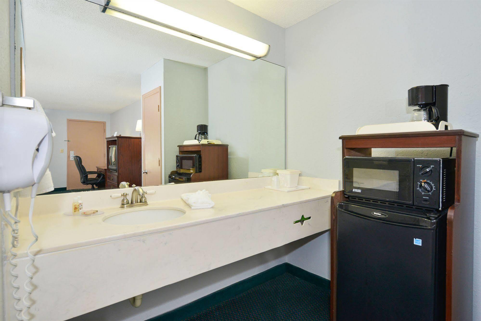 Suburban Studios Hinesville - Fort Stewart Area Kültér fotó