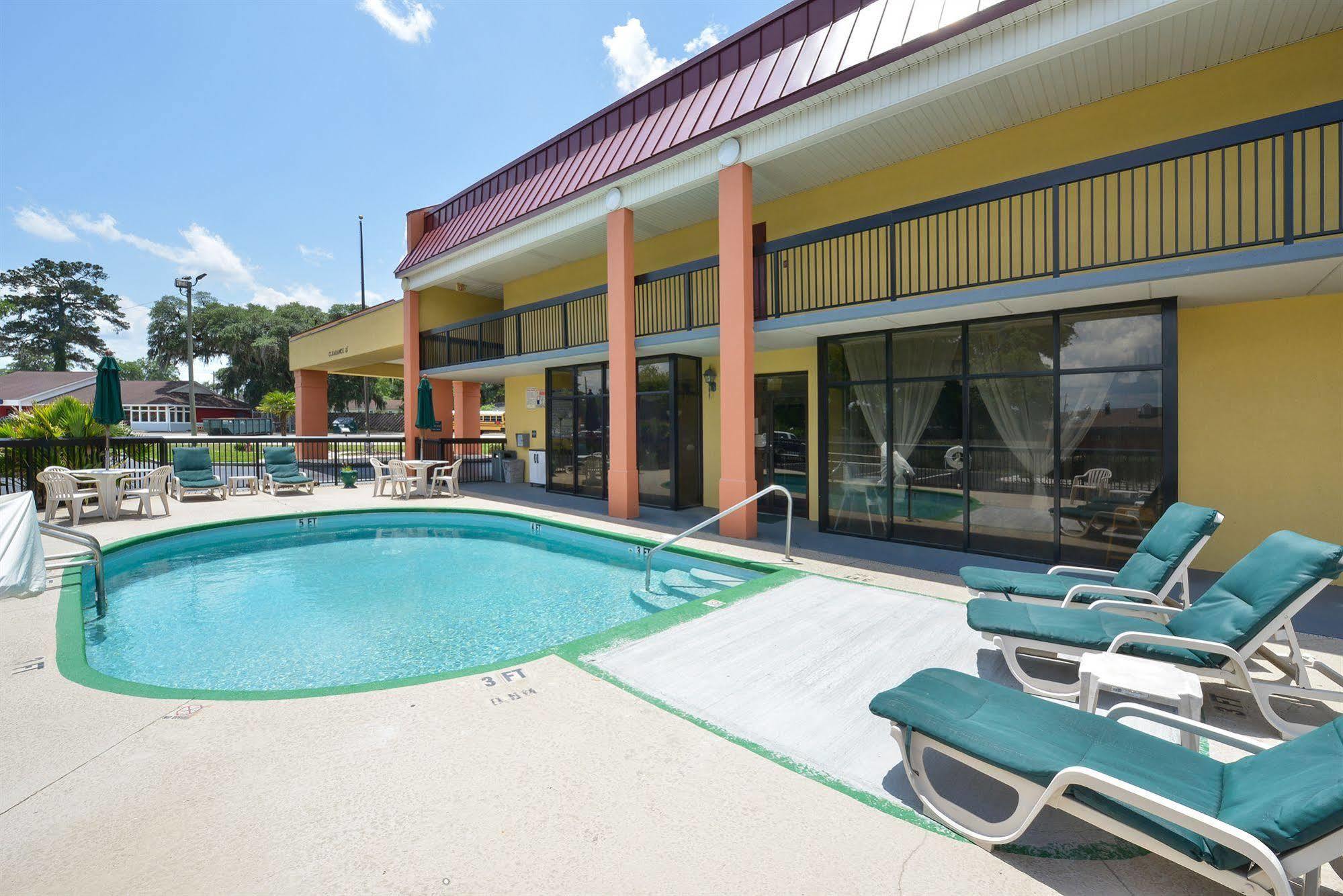 Suburban Studios Hinesville - Fort Stewart Area Kültér fotó